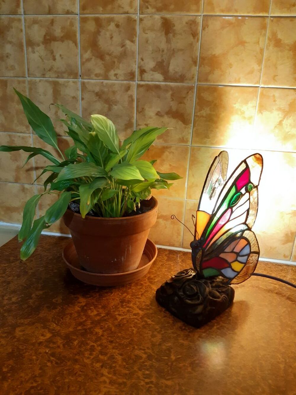 Lampe Papillon Style Tiffany. Décoration