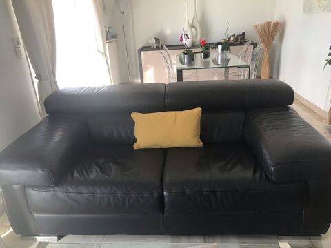 Canap cuir 350 Saint-Laurent-du-Var (06)