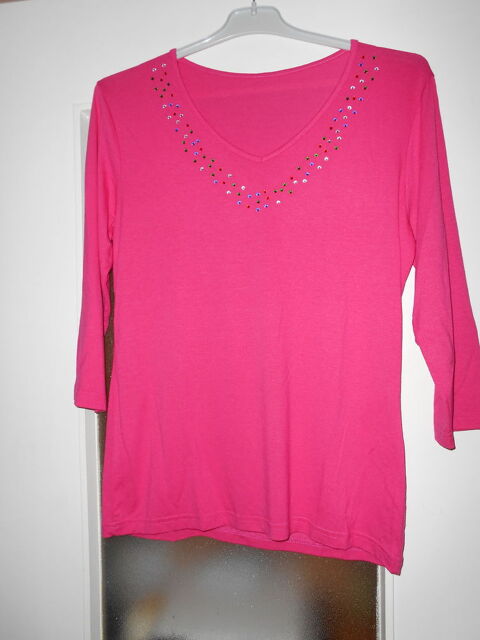 Trs joli haut Taille 36/38 /S/M 15 Rennes (35)