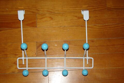 Porte-manteau � suspendre 8 pat�res 10 Gargenville (78)