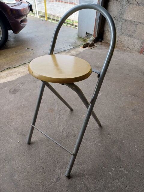 TABOURET haut pliant, hauteur d'assise 60cm 20 Tours (37)
