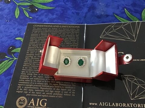 Boucles d?oreilles en or blanc meraudes et diamants avec certificat AIG. meraudes de 3,01 carat, diamants 0, 20 carat. tat neuf. 2000 Aix-les-Bains (73)