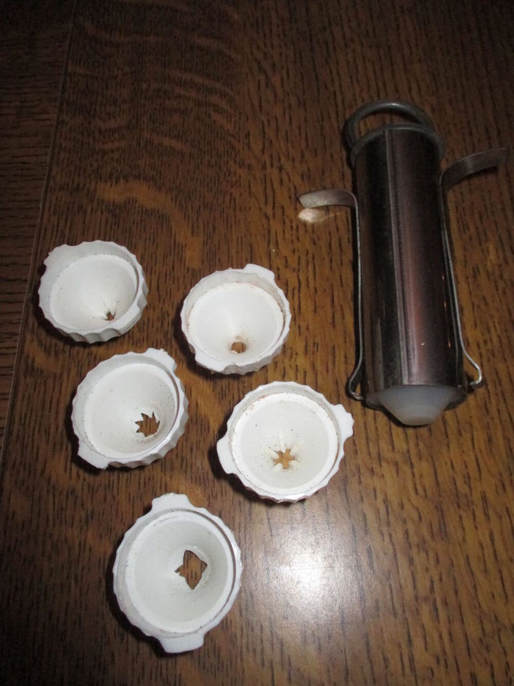 Appareil &agrave; douilles pour g&acirc;teaux (5 formes) Décoration
