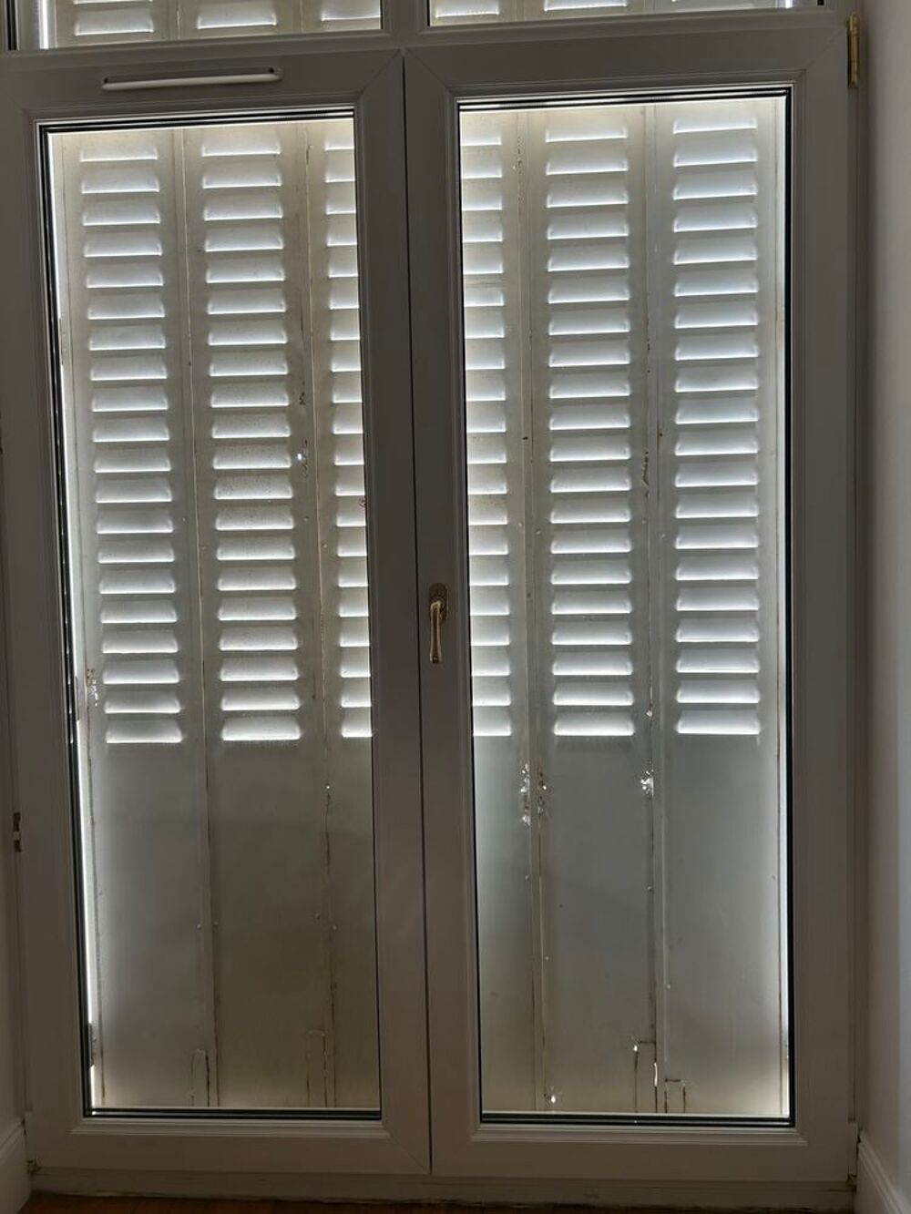 5 porte fen&ecirc;tre PVC blanc avec ses 5 volets Haussmanien Bricolage