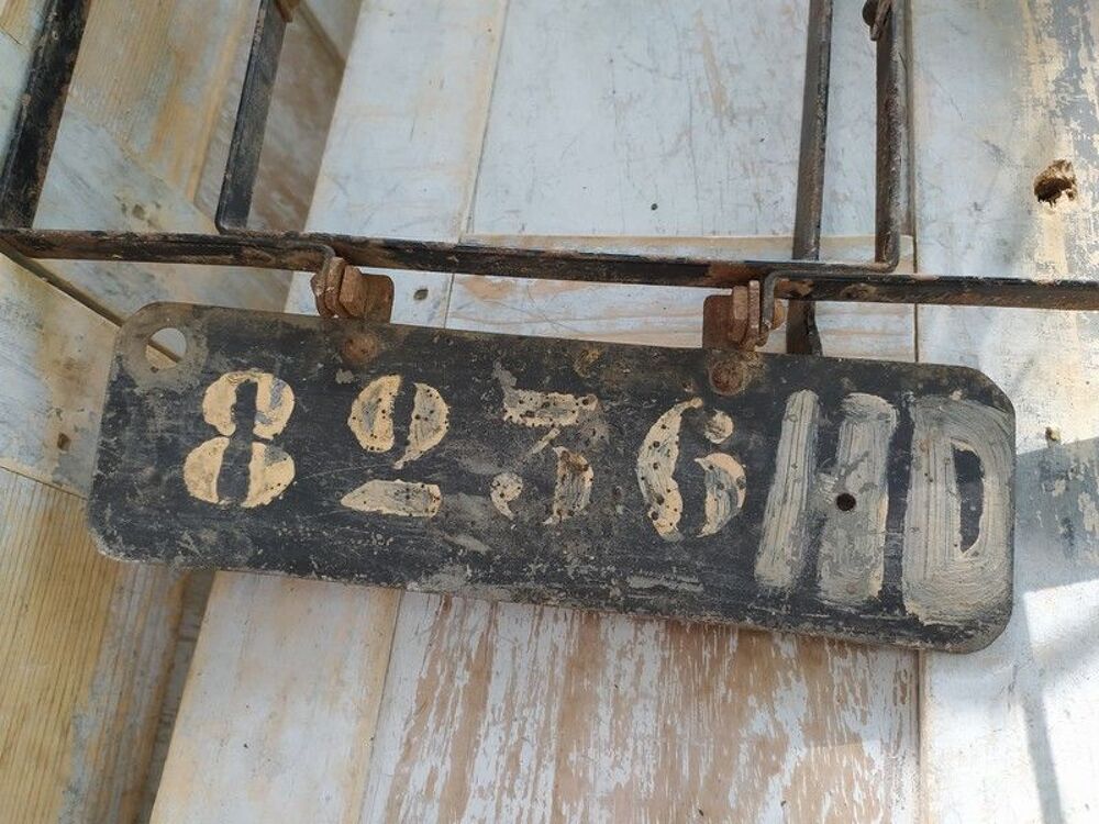Ancien Porte-Bagages Plaque Moto Civile ou Militaire 