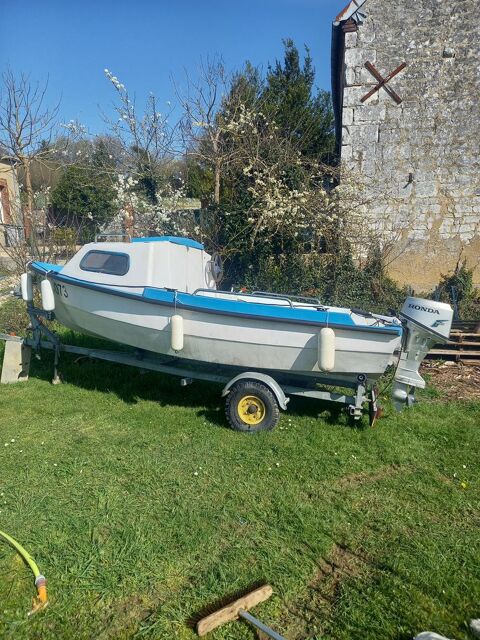Bateaux &agrave; moteur P&ecirc;che-promenade 1980 occasion Planty 10160