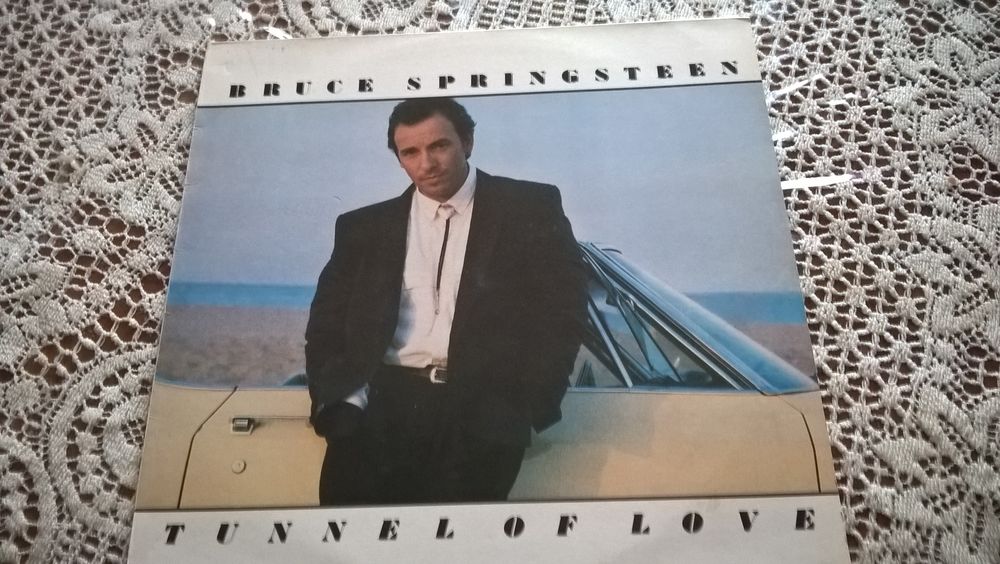 BRUCE SPRINGSTEEN TUNNEL OF LOVE D0021 CD et vinyles