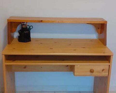 Bureau 70 Le Luc (83)