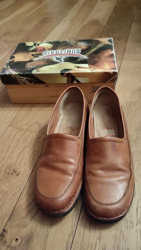 Chaussures PIKOLINOS -39- 22 Bouff�r� (85)