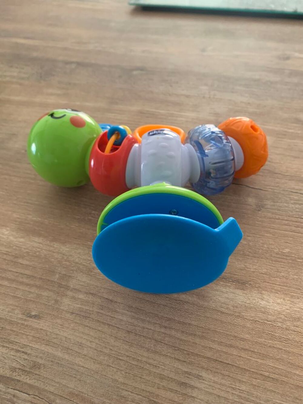 Jouet d' &eacute;veil Chicco " La chenille " Jeux / jouets