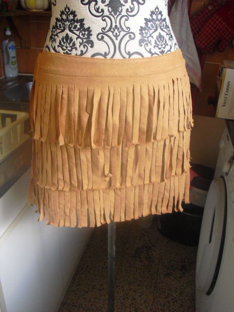 JUPE camel a franges , touché suédine NEUVE TAILLE S 11 Lyon 5 (69)
