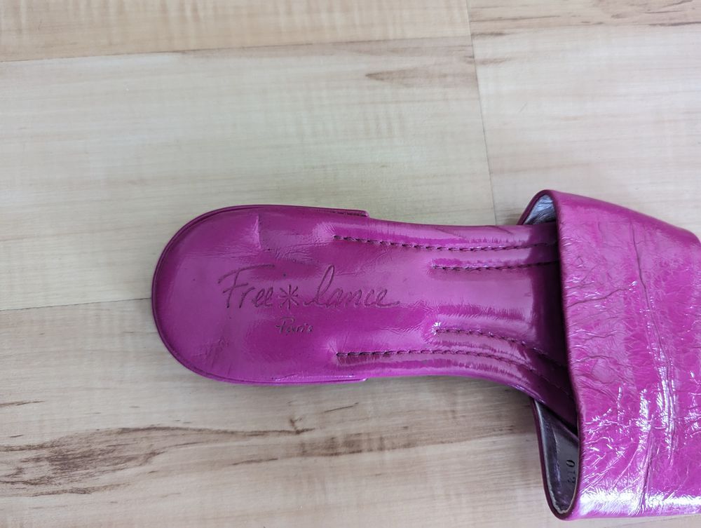 Mules plates FREE LANCE Chaussures
