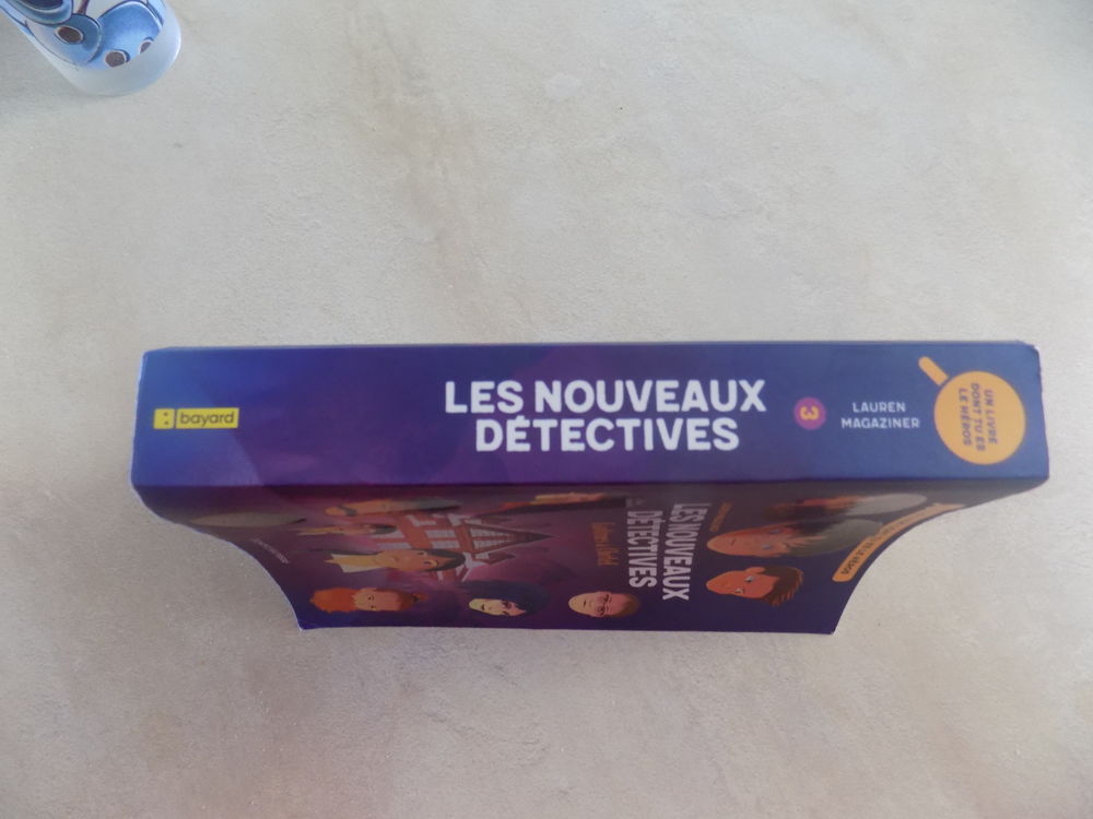 les nouveaux d&eacute;tectives, fant&ocirc;mes &agrave; l'h&ocirc;tel Livres et BD