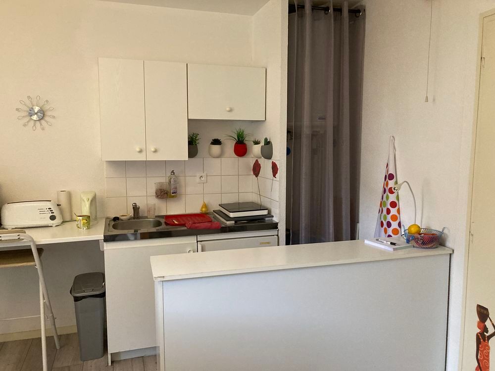 Location Appartement Studio meublé - proche facs de lettres Besançon