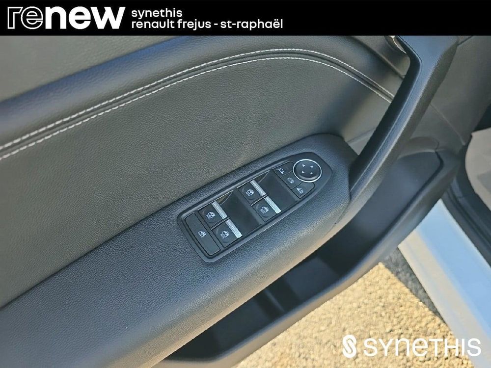 Captur E-Tech full hybrid 145 Techno 2023 occasion 83600 Fr&eacute;jus