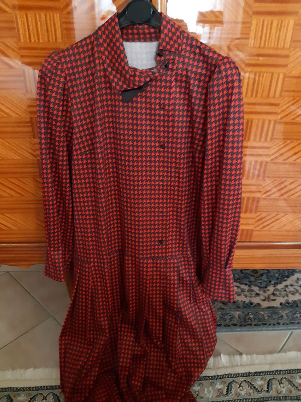 Robe rouge taille 40 Vêtements