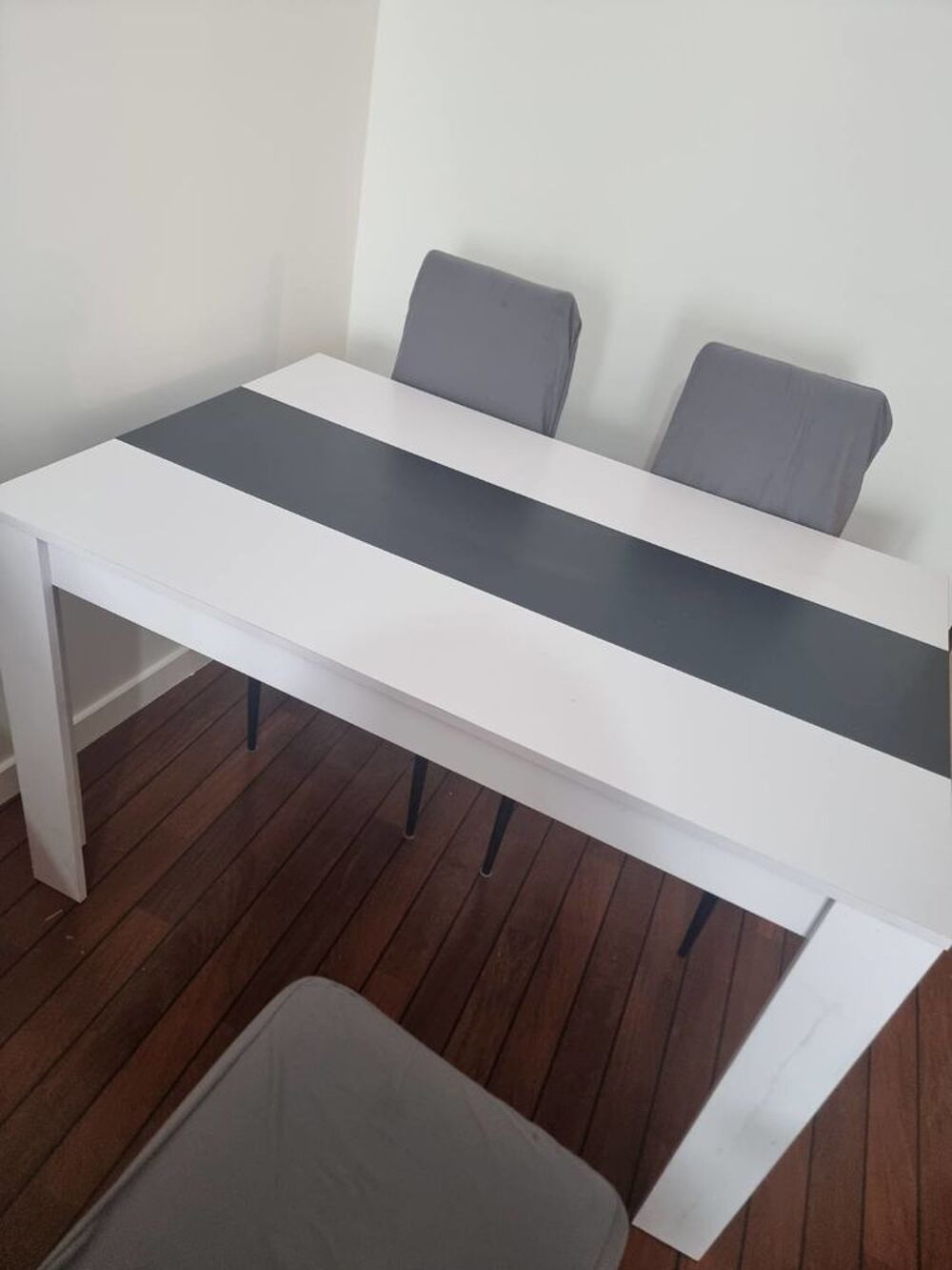 Table + 4 chaises Meubles