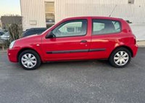 Clio CAMPUS 1.2 PACK CLIM. 2011 4 CV. TBEG GAR. MEC. 2011 occasion 78300 Poissy