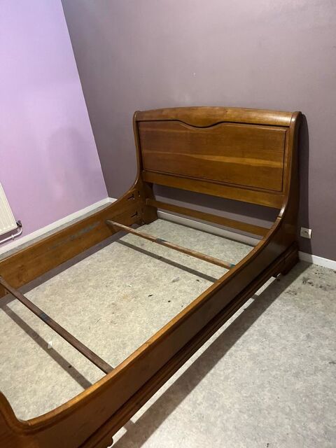 Lit chne massif 2 personnes + sommier+2 tables de chevet 800 Chauny (02)