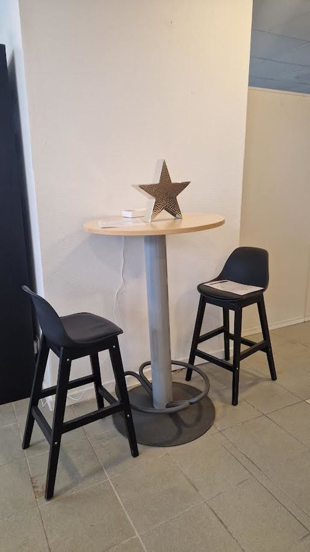 TABLE MANGE DEBOUT EN BOIS Meubles