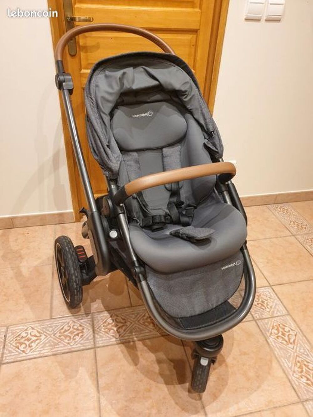 Trio B&eacute;b&eacute; Confort + base Isofix Puriculture