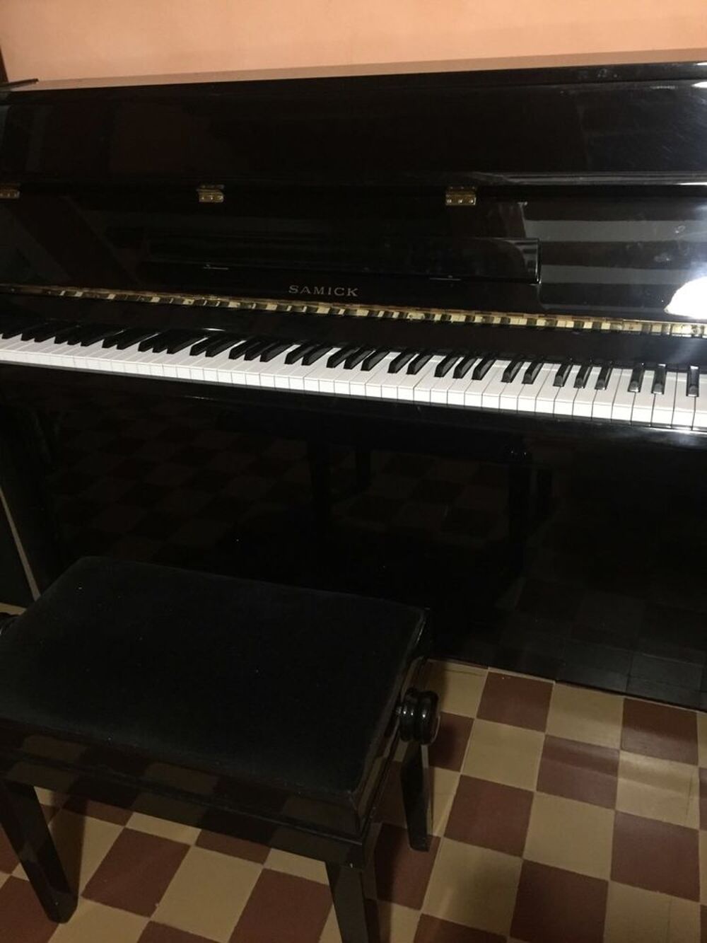 Piano droit Samick Instruments de musique