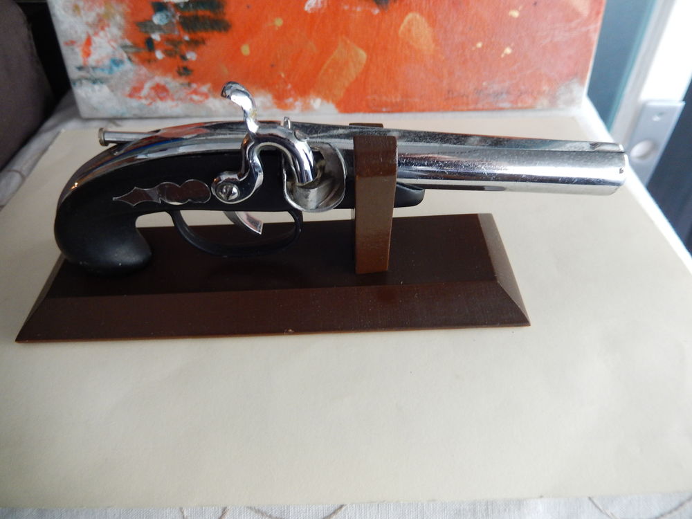 ANCIEN BRIQUET PISTOLET CHROME 1965 Bricolage