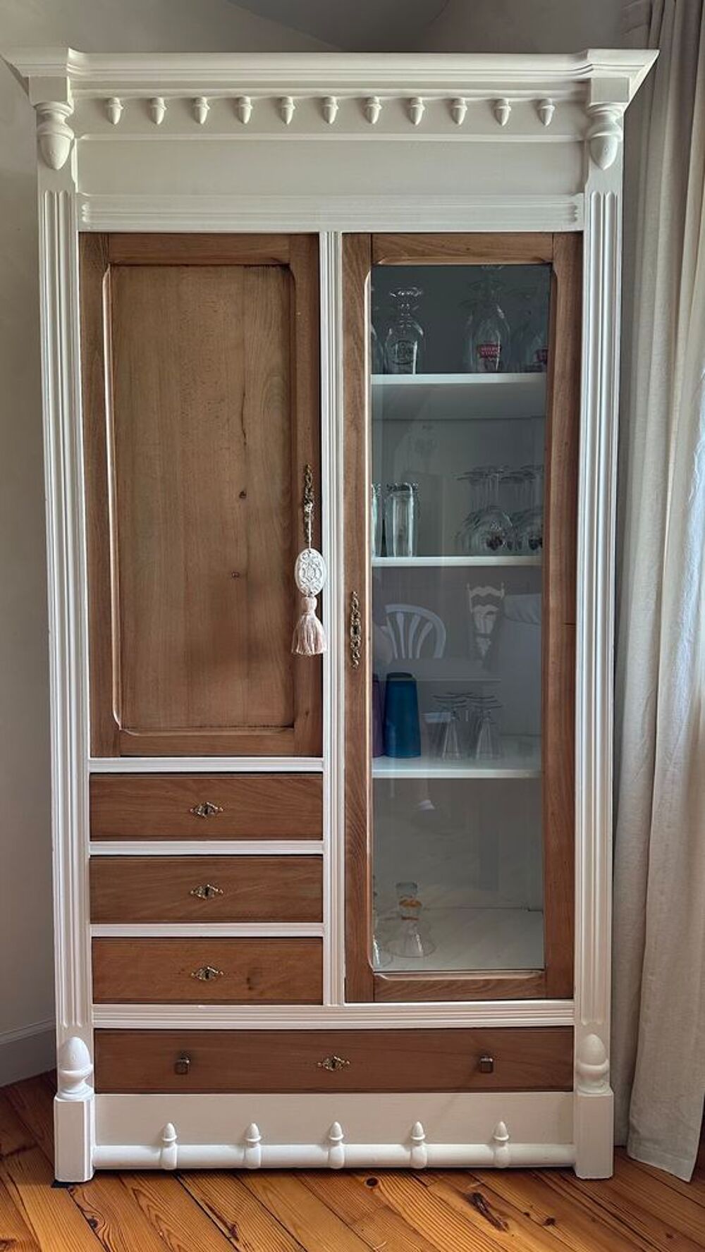 Armoire relook&eacute;e Meubles
