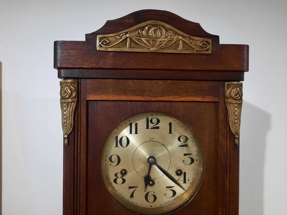carillon Westminster motifs art d&eacute;co Meubles