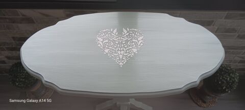 Table  d'appoint 30 Yvrench (80)