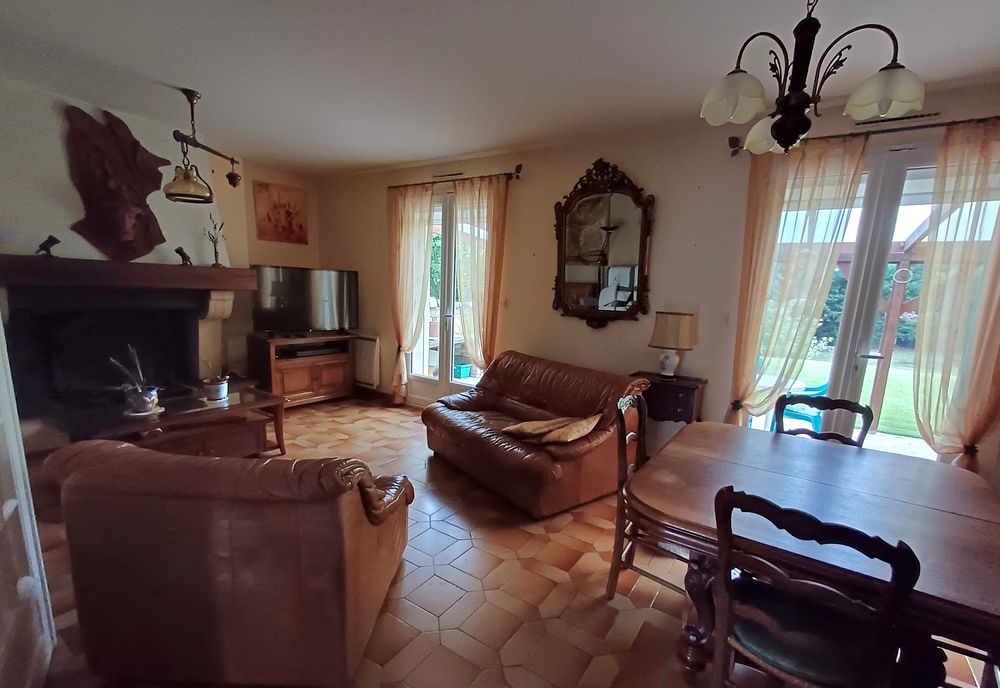 Vente Maison Maison 2 niveaux terrain 1635 m2 arboré et fruitiers 367500€ Ully-saint-georges