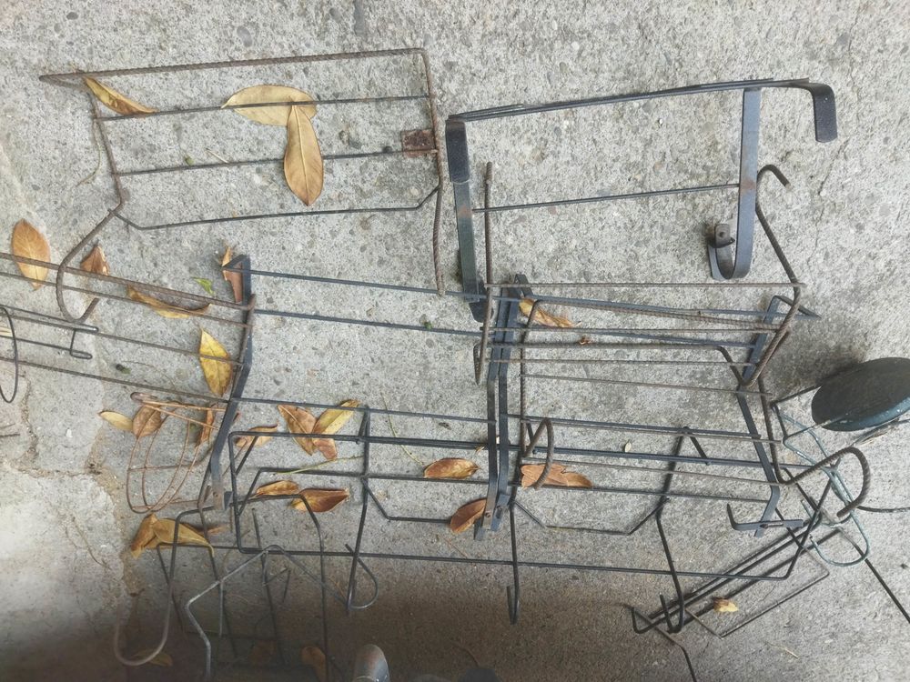Support m&eacute;tal de jardini&egrave;re Jardin