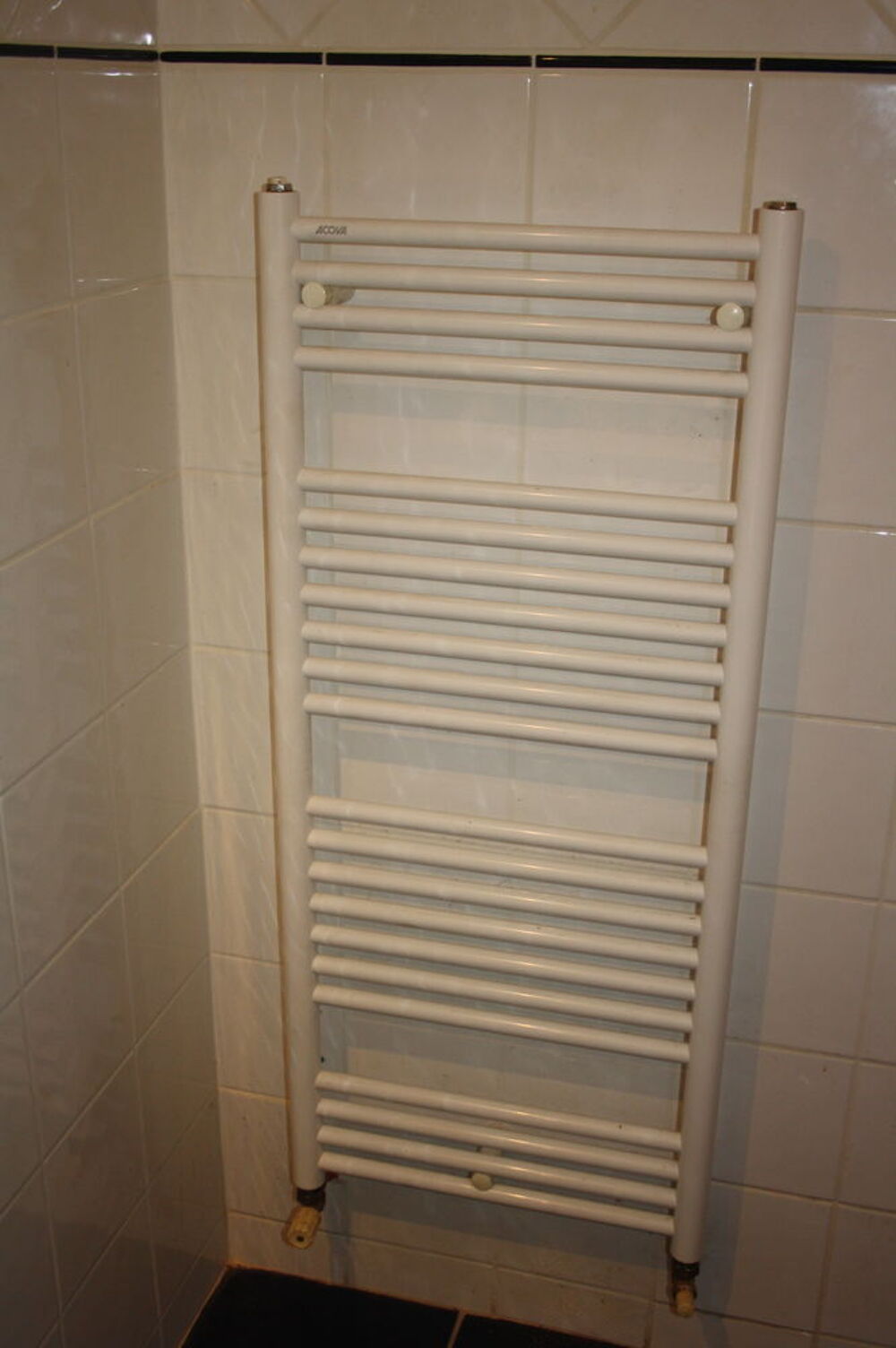 Radiateur s&egrave;che-serviettes (eau) Bricolage
