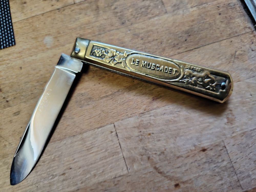 Couteau PRADEL C.C.A le muscadet laiton Bricolage