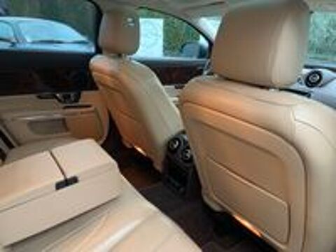 XJ V6 3.0 - 275 Diesel Luxe Premium Empattement Court A 2015 occasion 59310 Auchy-lez-Orchies