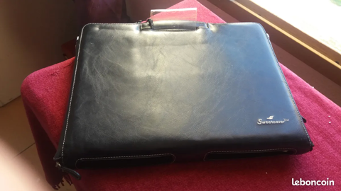 Belle Sacoche d ordinateur 38 x 30 NEUVE 15 pouces 10 Ollioules (83)