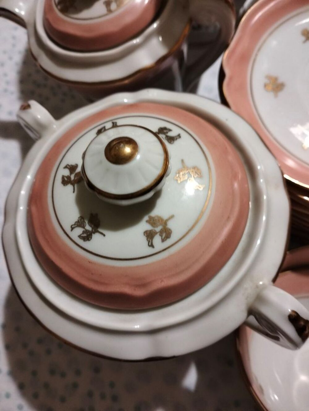 Service &agrave; caf&eacute; porcelaine de limoges Décoration