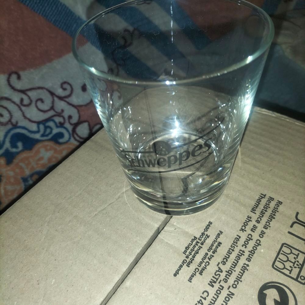 Grand verres (6l) limonade Schweppes neuf Electroménager