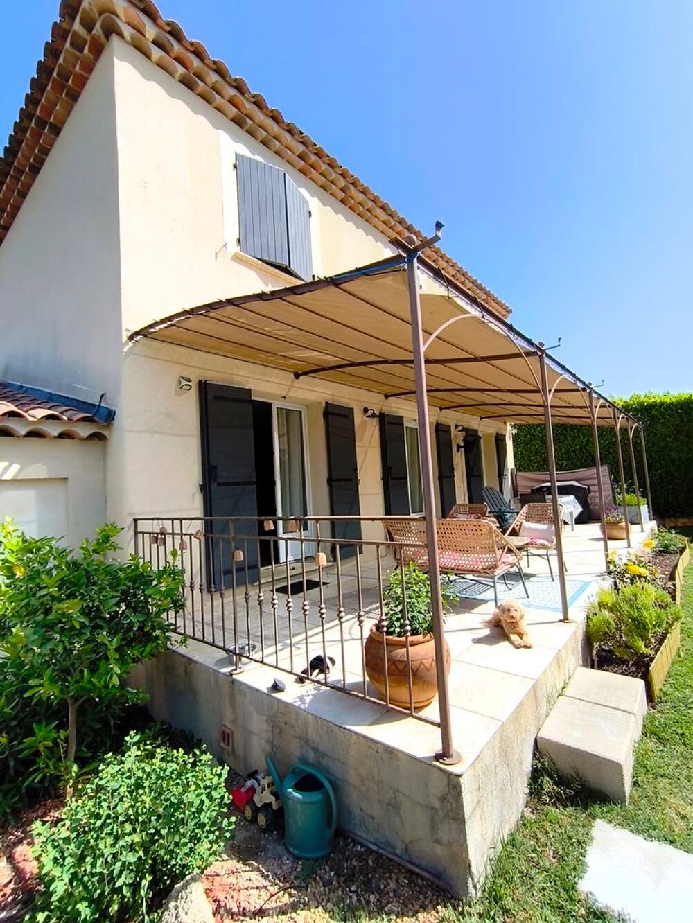 � vendre  Villa Eygui�res (13430)