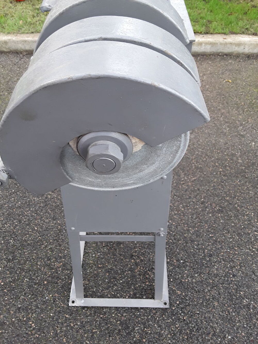 Meuleuse sur pied 220 volts Bricolage