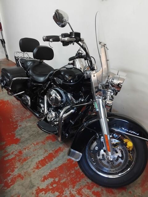 Moto HARLEY-DAVIDSON 2011 occasion Gif-sur-Yvette 91190