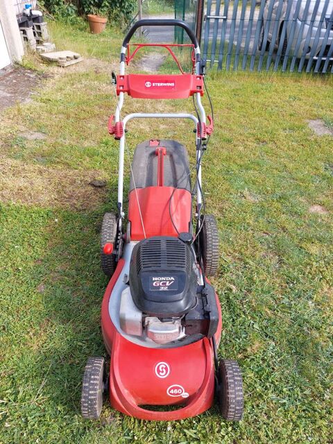 Tondeuse tracte thermique STERWINS 180 Montmorillon (86)