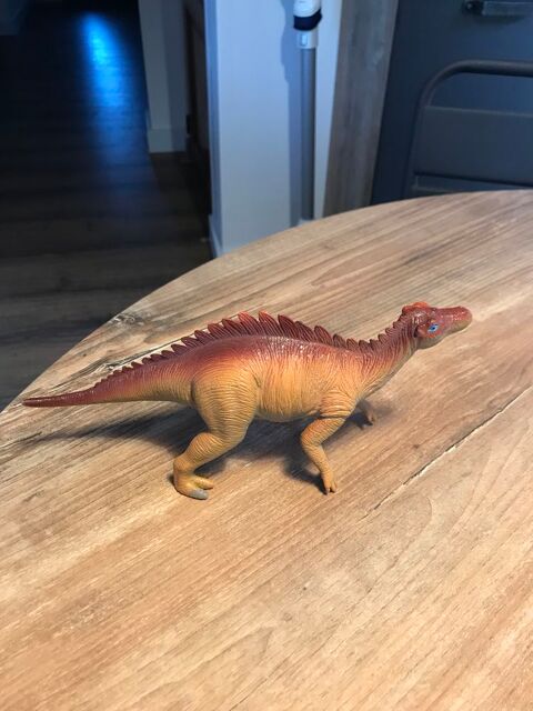 Jouet dinosaure couleur marron 6 Saleilles (66)