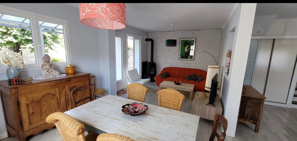 Vente Maison 17400 SAINT-JEAN-D'ANGÉLY. MAISON DE VILLE 108 m². Saint-jean-d'angély