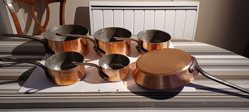  5 casseroles &amp; 1 po&ecirc;le en cuivre massif culinaire Cuisine