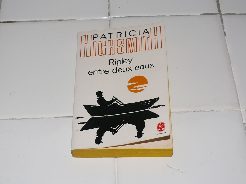 Livre : "Ripley entre deux eaux" Livres et BD