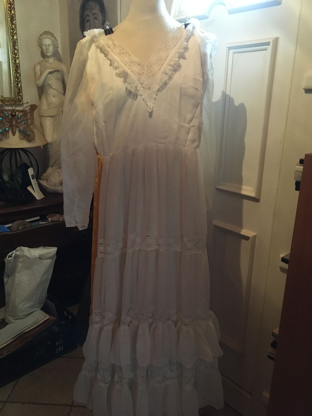 Robe blanche dentelle Vêtements