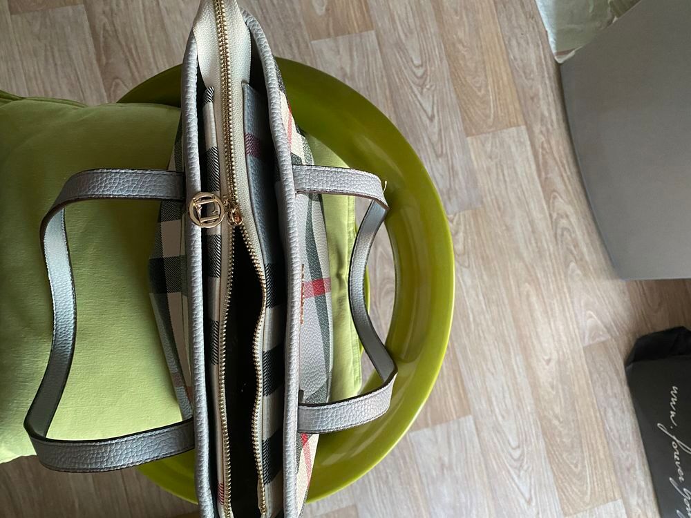 Sac &agrave; main r&eacute;tro de marque LEVIDOR Maroquinerie