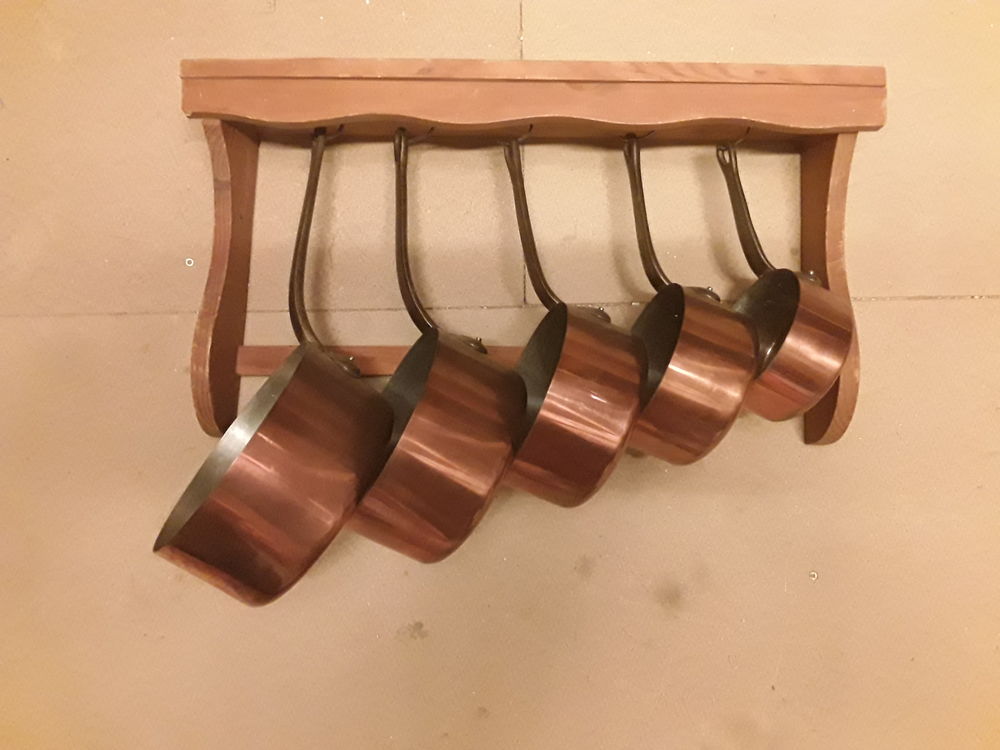 s&eacute;rie de casseroles cuivre &eacute;tam&eacute; Cuisine