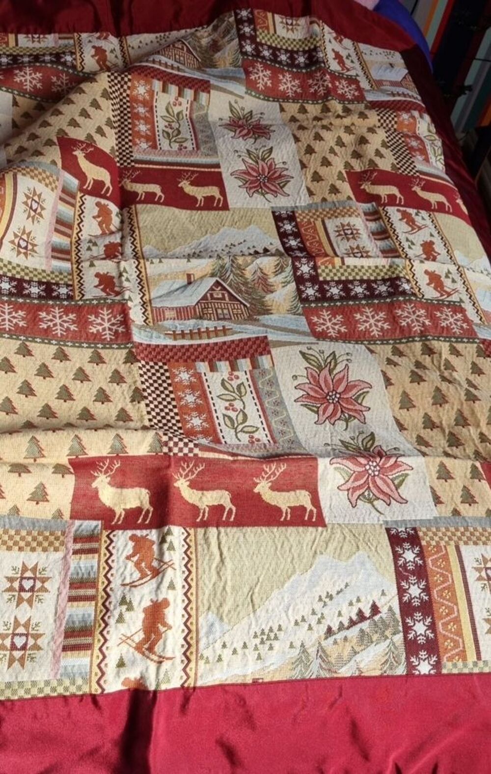 Nappe neuve 130 x 140. Artisanale Décoration